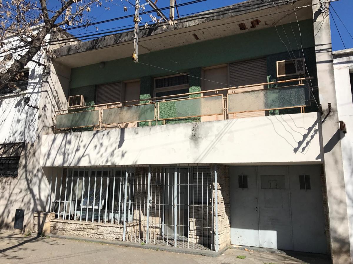 VENTA - CASA + DEPOSITO - VIRASORO 2100
