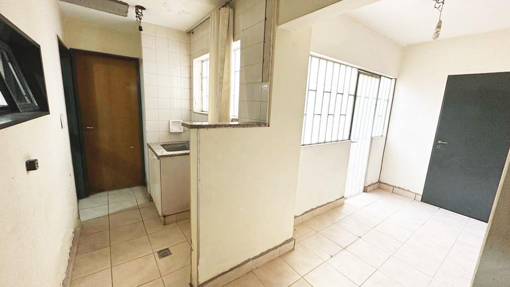 Venta - Depto - 4 Dorm + Coch - Av Pellegrini 800 1