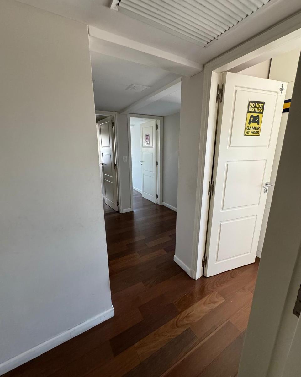 Venta - Depto - 4 Dorm - 2 Cocheras - Av Pellegrini 600 2