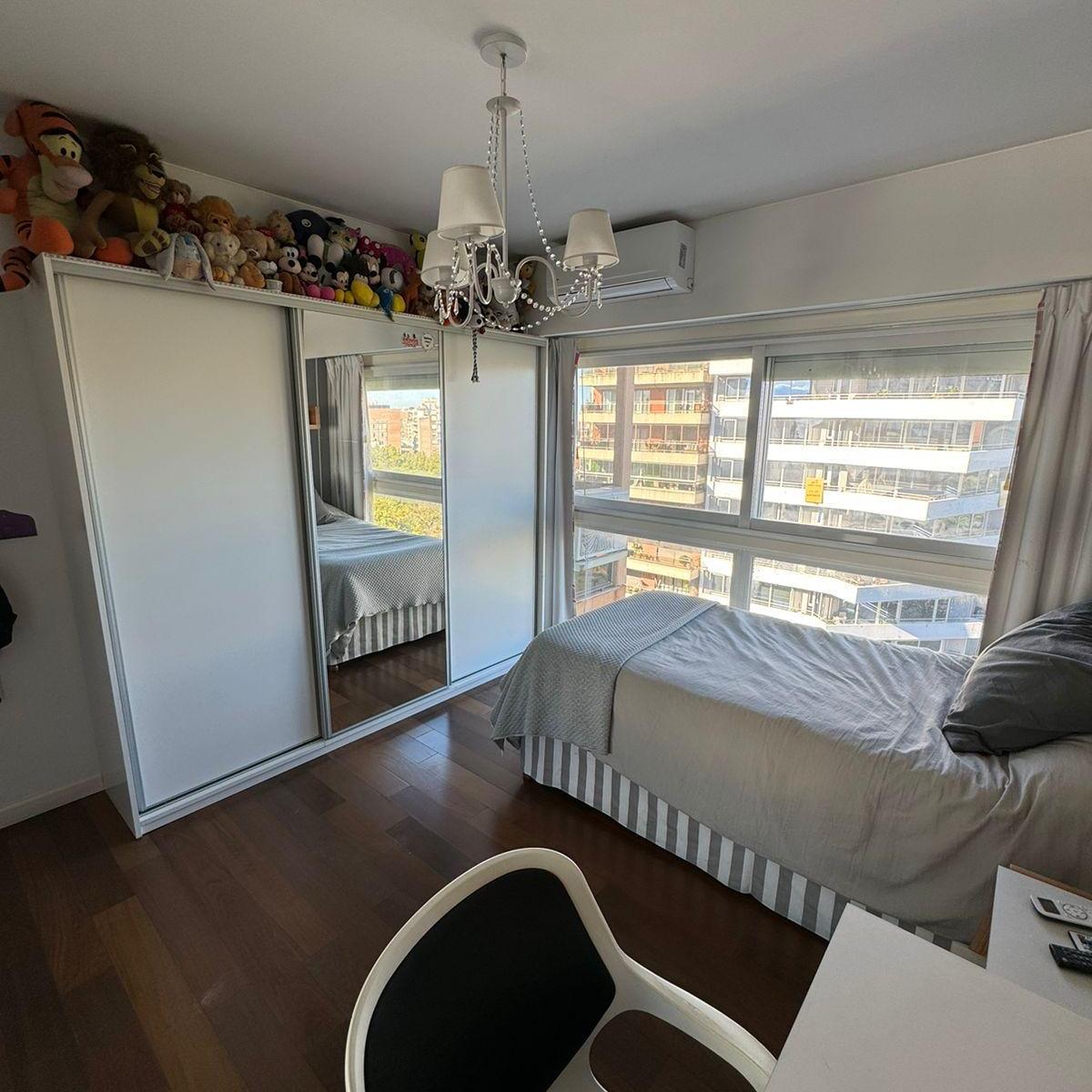 Venta - Depto - 4 Dorm - 2 Cocheras - Av Pellegrini 600 5