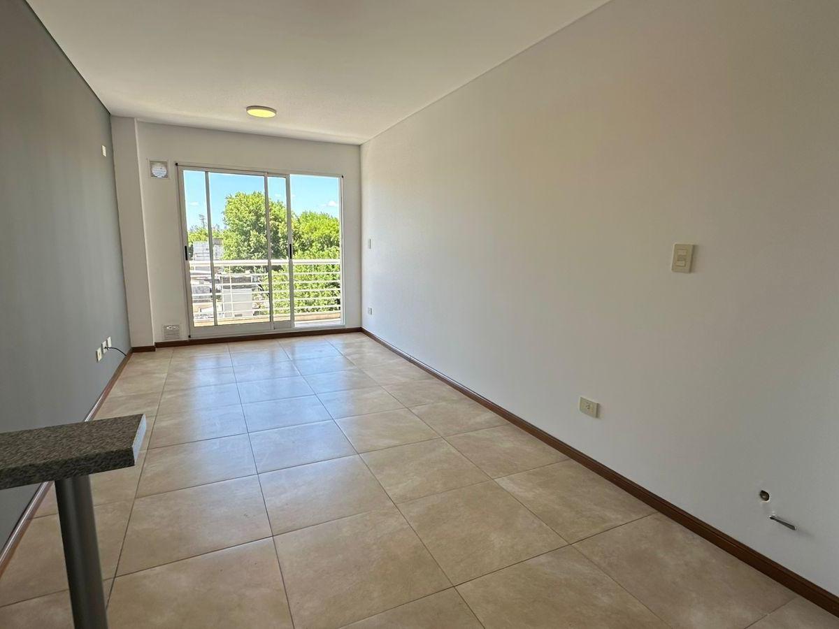 Venta - Departamento - 1 Dormitorio - 1º de Mayo 3000 Piso 4º 4