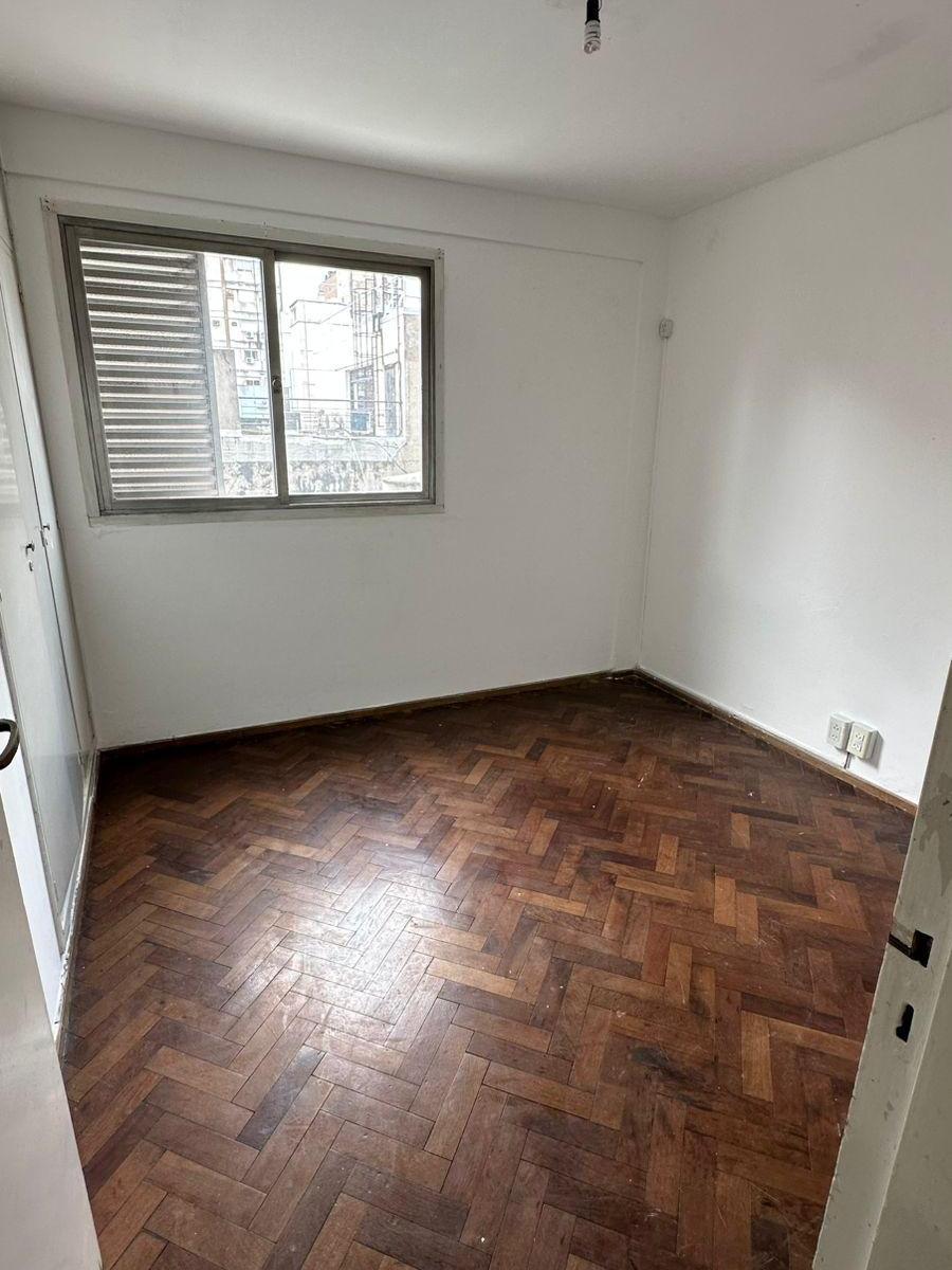 Alquiler - Departamento - 2 Dorm. - Italia 1100, Piso 2º 2