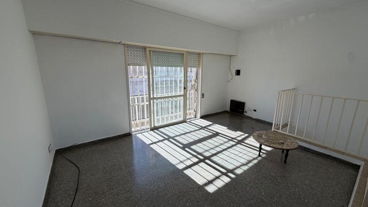 Foto de ALQUILER - CASA - 2 DORMITORIOS - JUNIN 1600, PLANTA ALTA, imagen 4