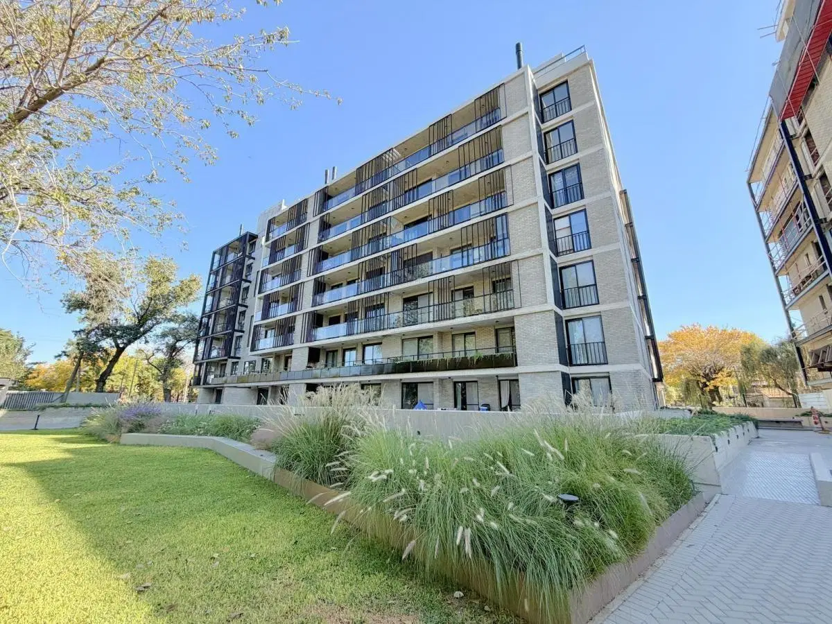 ALQUILER - DEPARTAMENTO - 1 DORMITORIO + COCHERA - CONDOMINIO PADDOCK - FISHERTON 2