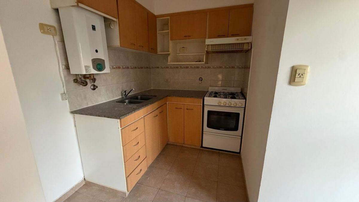 Foto de ALQUILER - DEPARTAMENTO - 1 DORMITORIO + COCHERA - ITUZAINGO 1500, PISO, imagen 5