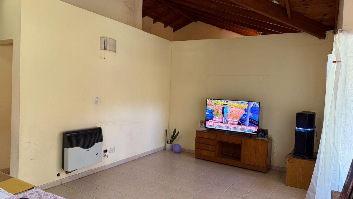 Foto de CASA EN VENTA - 1200M2 - ROLDAN, imagen 5