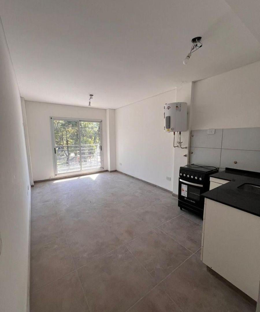 Foto de VENTA - MONOAMBIENTE - MORENO 2200, imagen 2