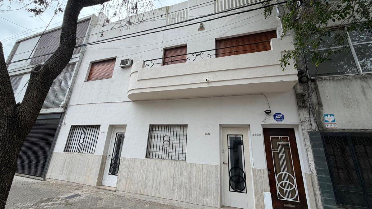 Foto de Venta - Casa PH en planta alta - 2 dorm. - Pichincha, imagen 2