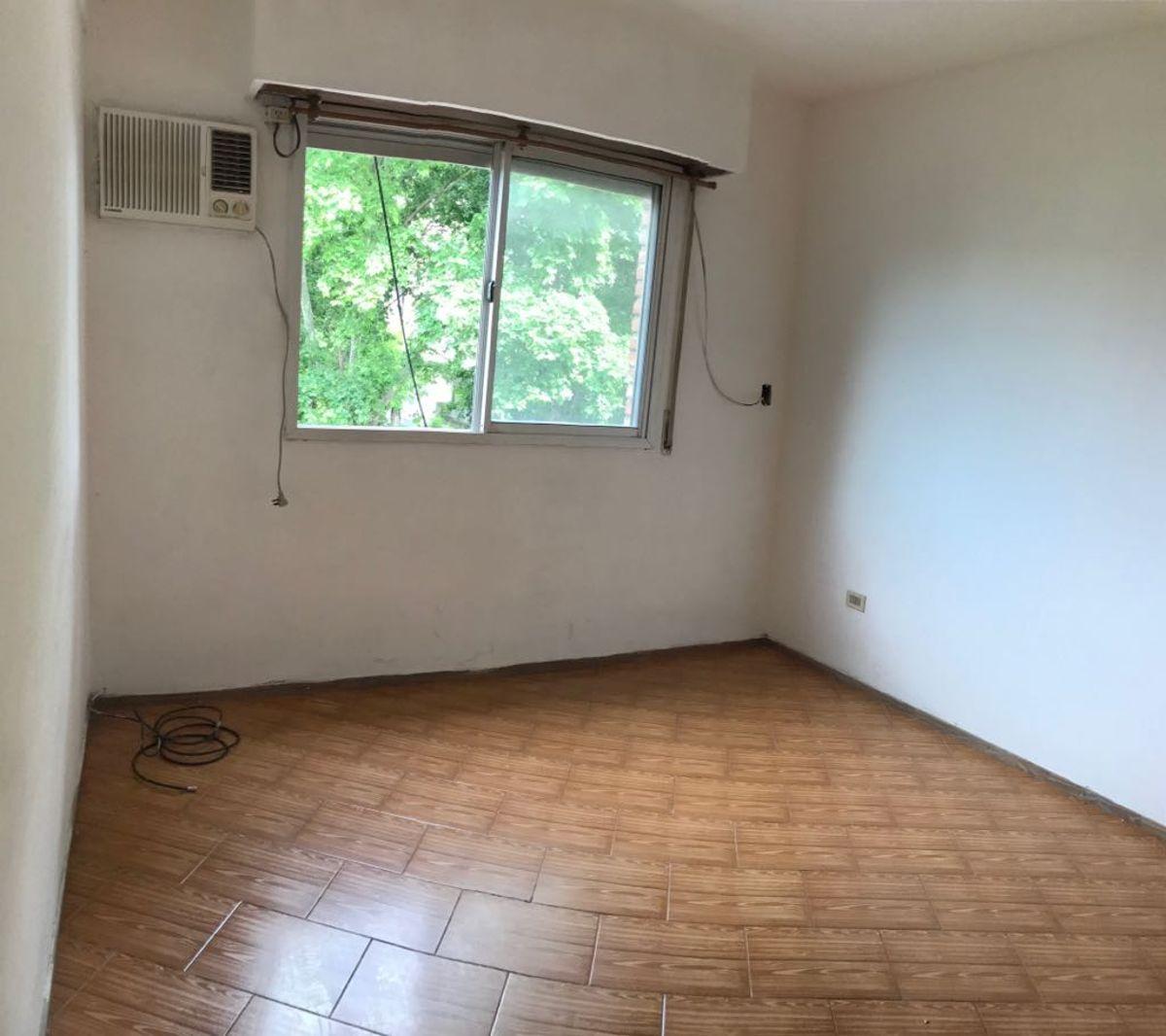 Foto de VENTA - DEPARTAMENTO - 1 DORMITORIO - LAVALLE 1400, imagen 5