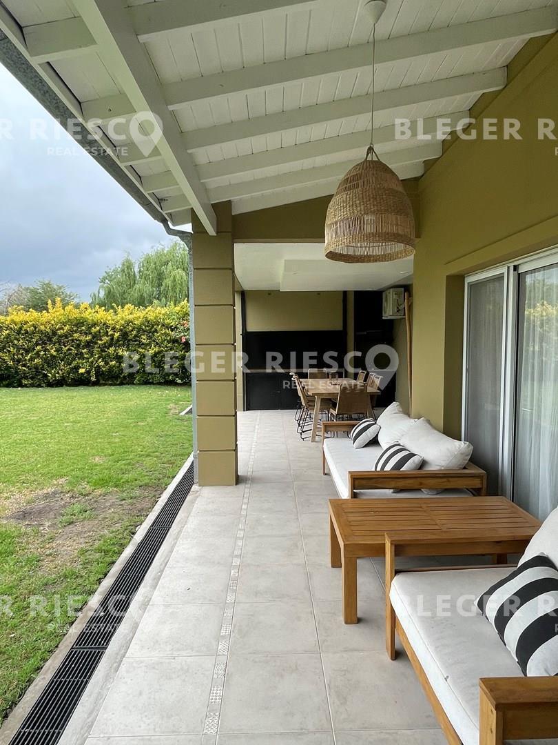 Foto de Casa Chalet en Venta en Talar del Lago 2, General Pacheco, Tigre, imagen 2