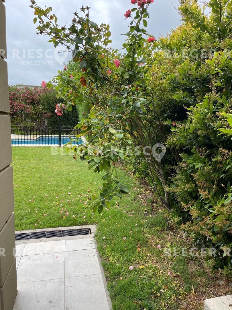 Foto de Casa Chalet en Venta en Talar del Lago 2, General Pacheco, Tigre, imagen 1