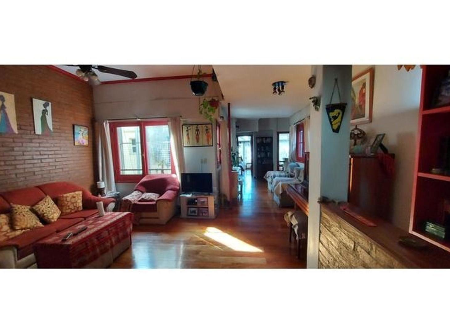 Venta PH 4 Dormitorios 3 baños,Terraza,Quincho