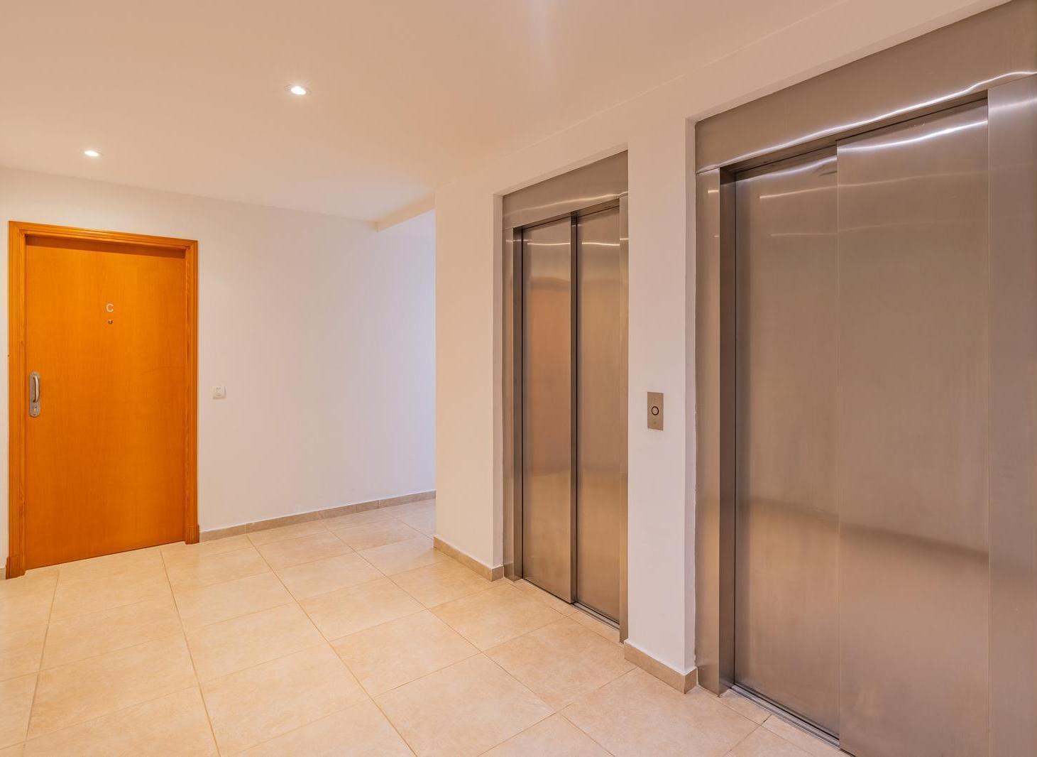 Foto de Departamento con vista abierta, balcón y cochera en Neptuno 34 - Stella, imagen 5