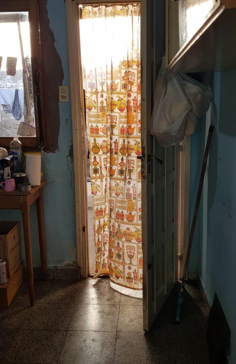 Venta Casa 5 Amb. Gge, Patio y Jardin Al Frente con Parrilla 2