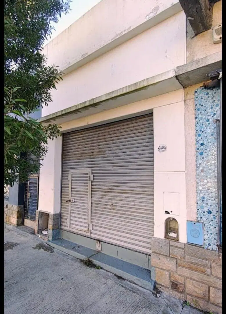 ALQUILER 36 MESES LOCAL COMERCIAL SOBRE CALLE 12 DE OCTUBRE 4