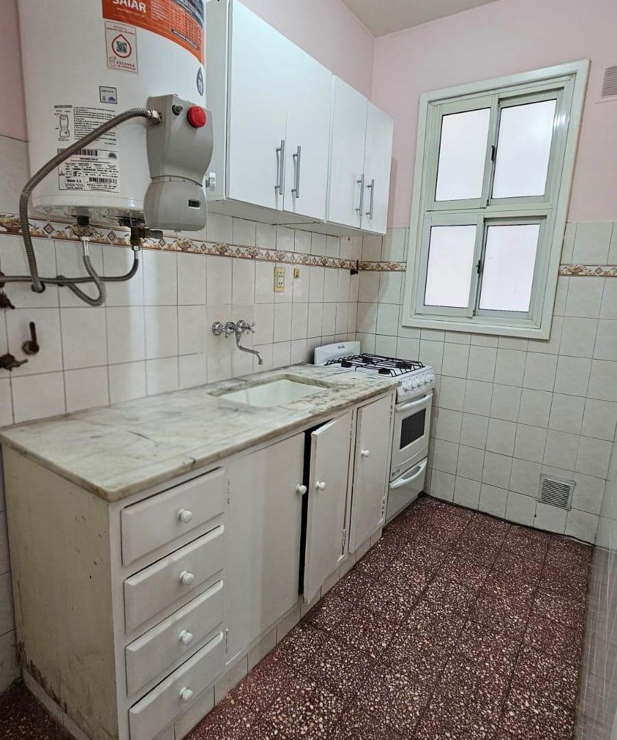 Foto de ALQUILER DEPARTAMENTO 2 AMBIENTES CONTRAFRENTE ZONA PLAZA COLÓN, imagen 4