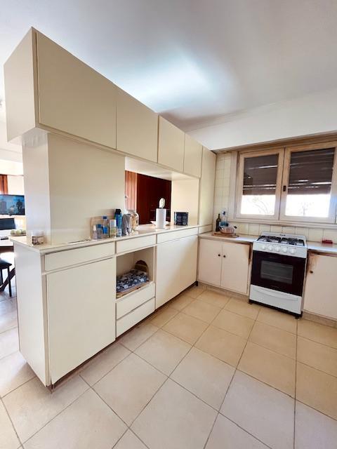 Venta PH 4 Amb. C/ Dep. Primer Piso. Chauvin 2