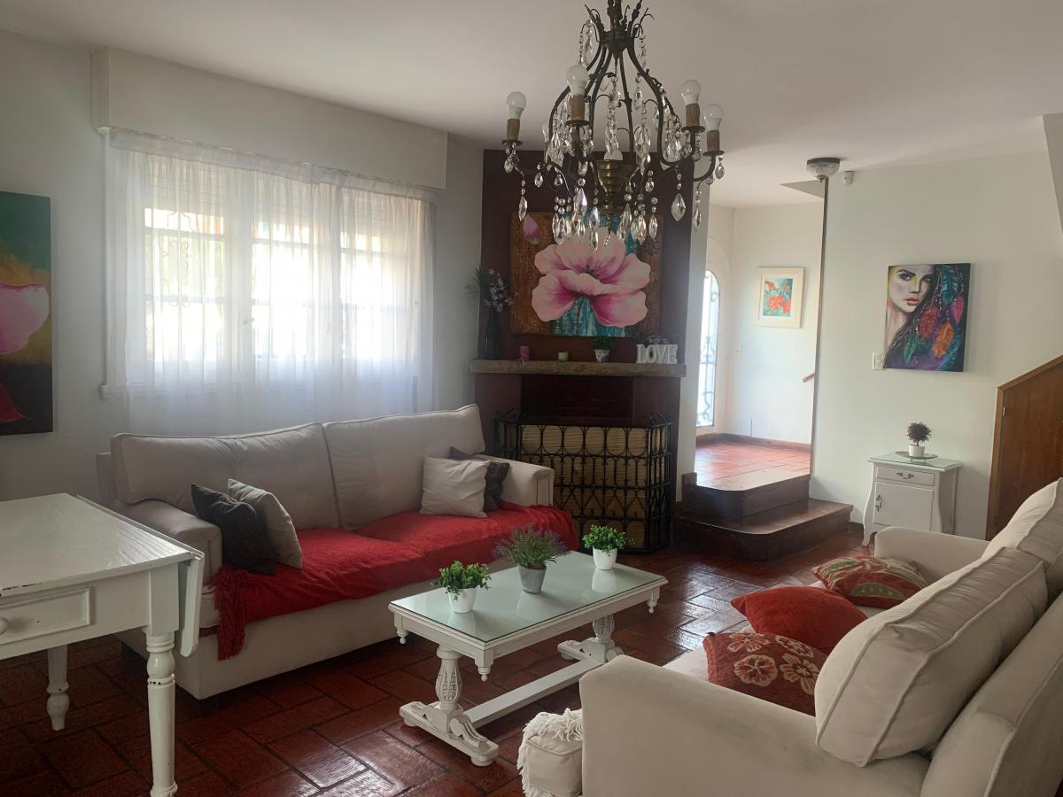 Foto de Importante Chalet 5 amb - LA PERLA, imagen 2