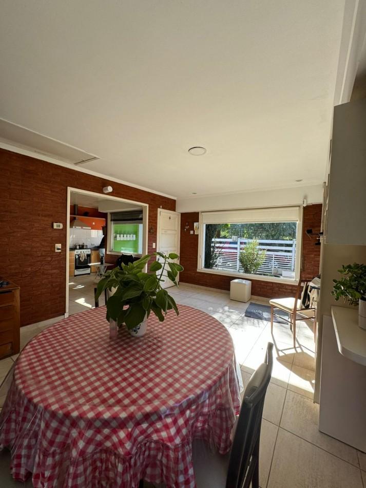Foto de CASA 3 AMBIENTES CON COCHERA - BARRIO JARDIN, imagen 4
