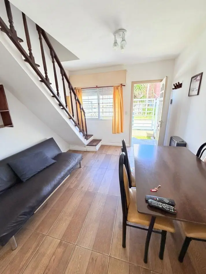 Duplex 3 ambientes a metros del mar - Barrio Faro Norte 5