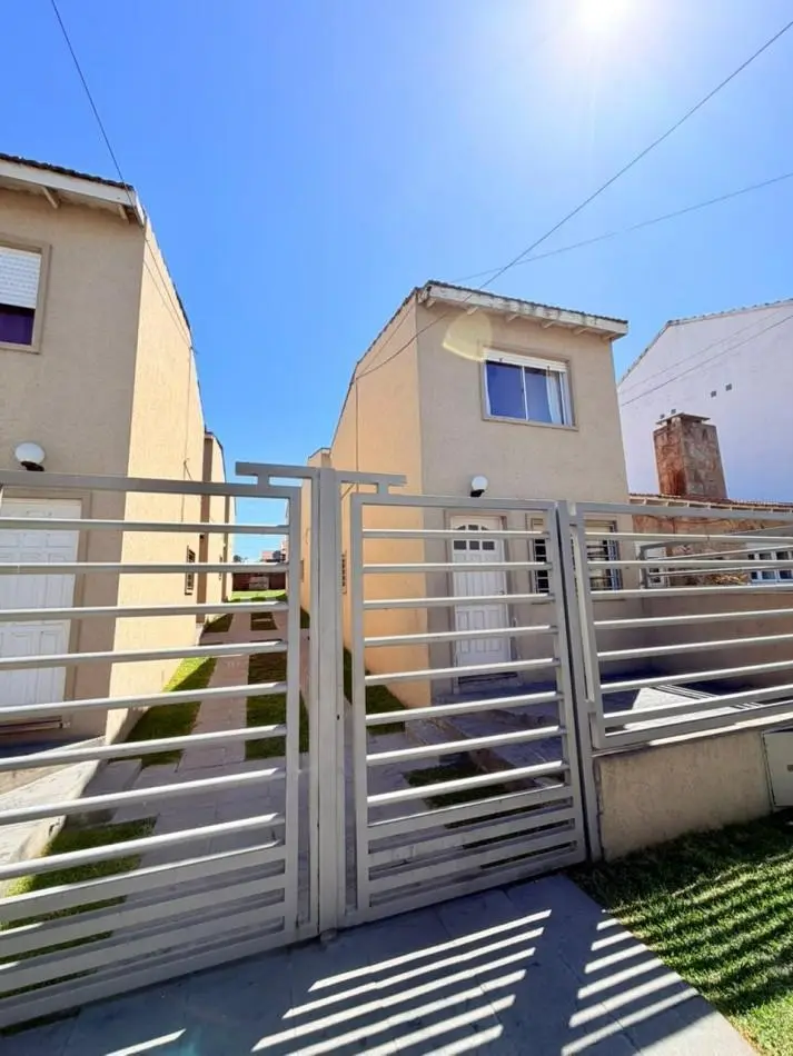 Duplex 3 ambientes a metros del mar - Barrio Faro Norte 3