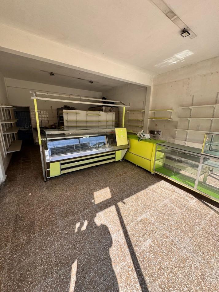 Foto de CASA 4 AMB + 4 LOCALES - EN BLOCK- TERMAS HUINCO, imagen 4
