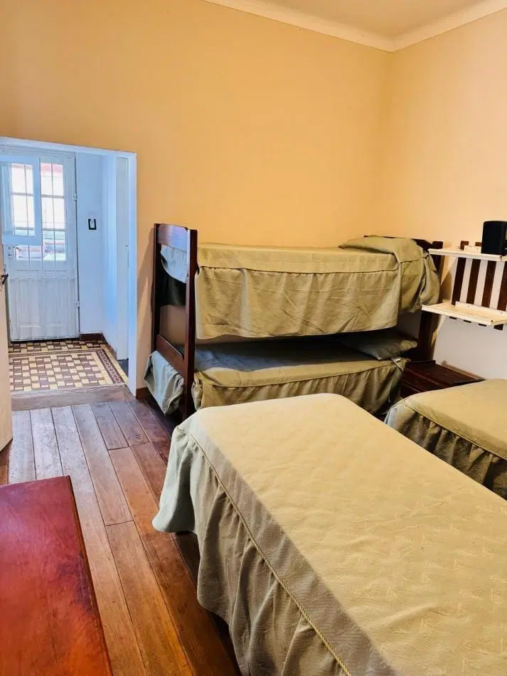Chalet 3 Ambientes con Gran Parque en Villa Lourdes - Apto Credito 5