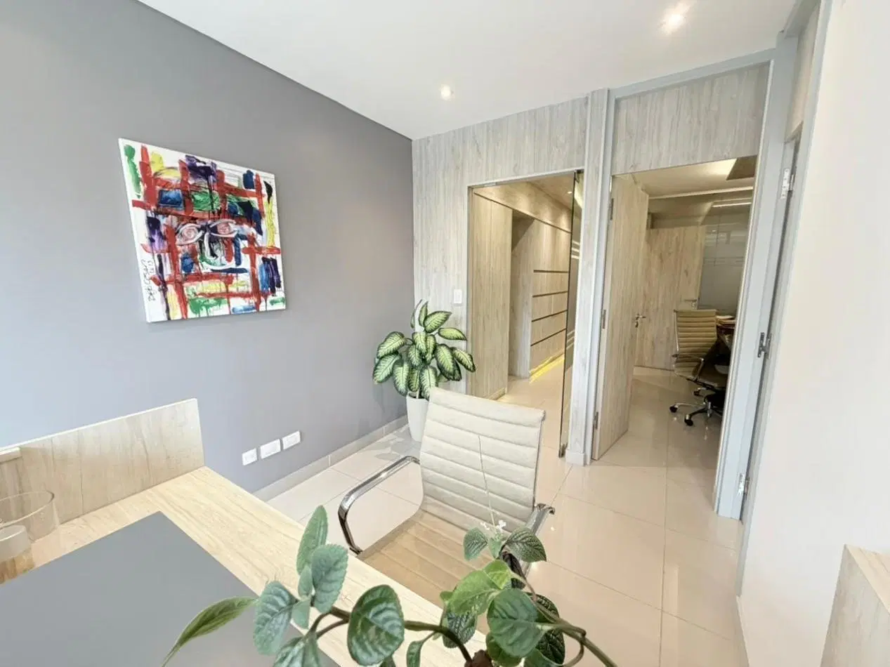 Moderna oficina en edificio ESSENCE - Alquiler 24 meses - Mar del Plata 5