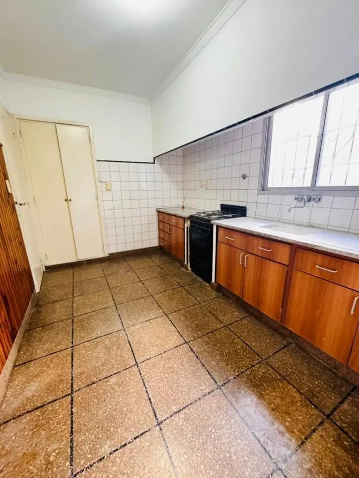 Chalet 5 ambientes con Garage - Zona Mundialista - APTO CREDITO 5