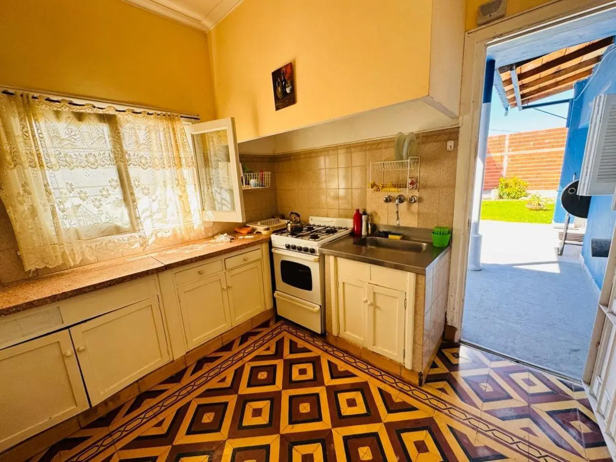 Chalet 3 Ambientes con gran Parque en Villa Lourdes - Apto Credito 8