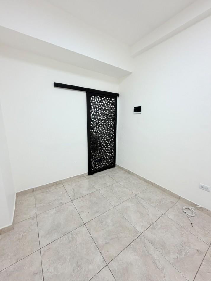 Foto de Local a la calle - Macrocentro - Alquiler 24 meses - Mar del Plata, imagen 4