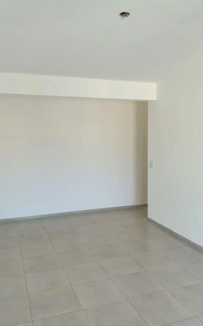 Mono-Ambiente de 25 m² con balcón en sexto piso en alquiler en Quilmes 2