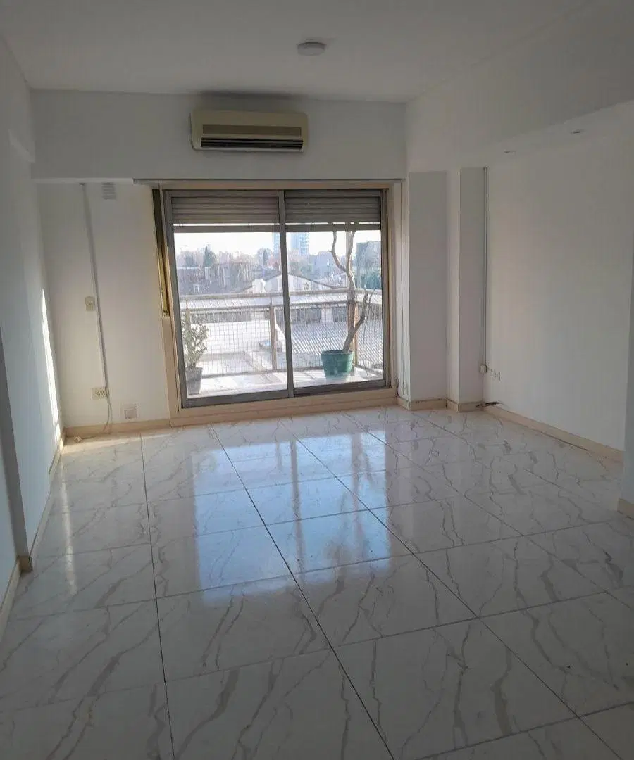 ALQUILER - QUILMES CTRO. DEPARTAMENTO 4 AMBIENTES CON COCHERA. 1