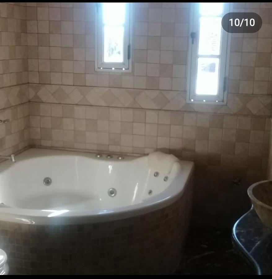 Venta Chalet de 2 Plantas, Ubicado en Calle 19 Entre 132 y 133 de Berazategui. 4