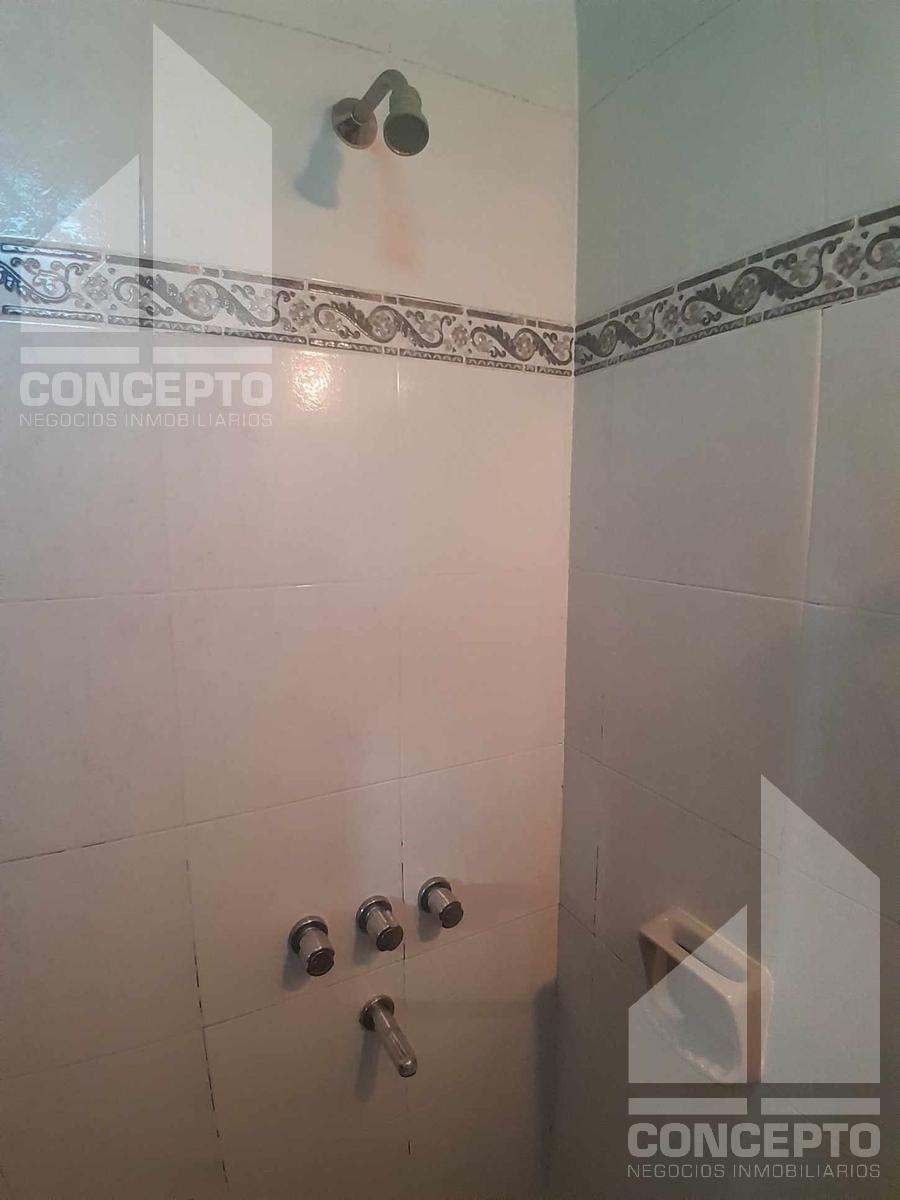 Casa 2 Dorm. y Pileta 3