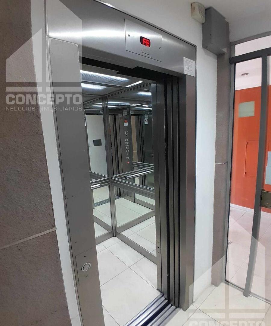 Foto de Departamento Semipiso 2 Dormitorios en B° Constituyentes, imagen 4