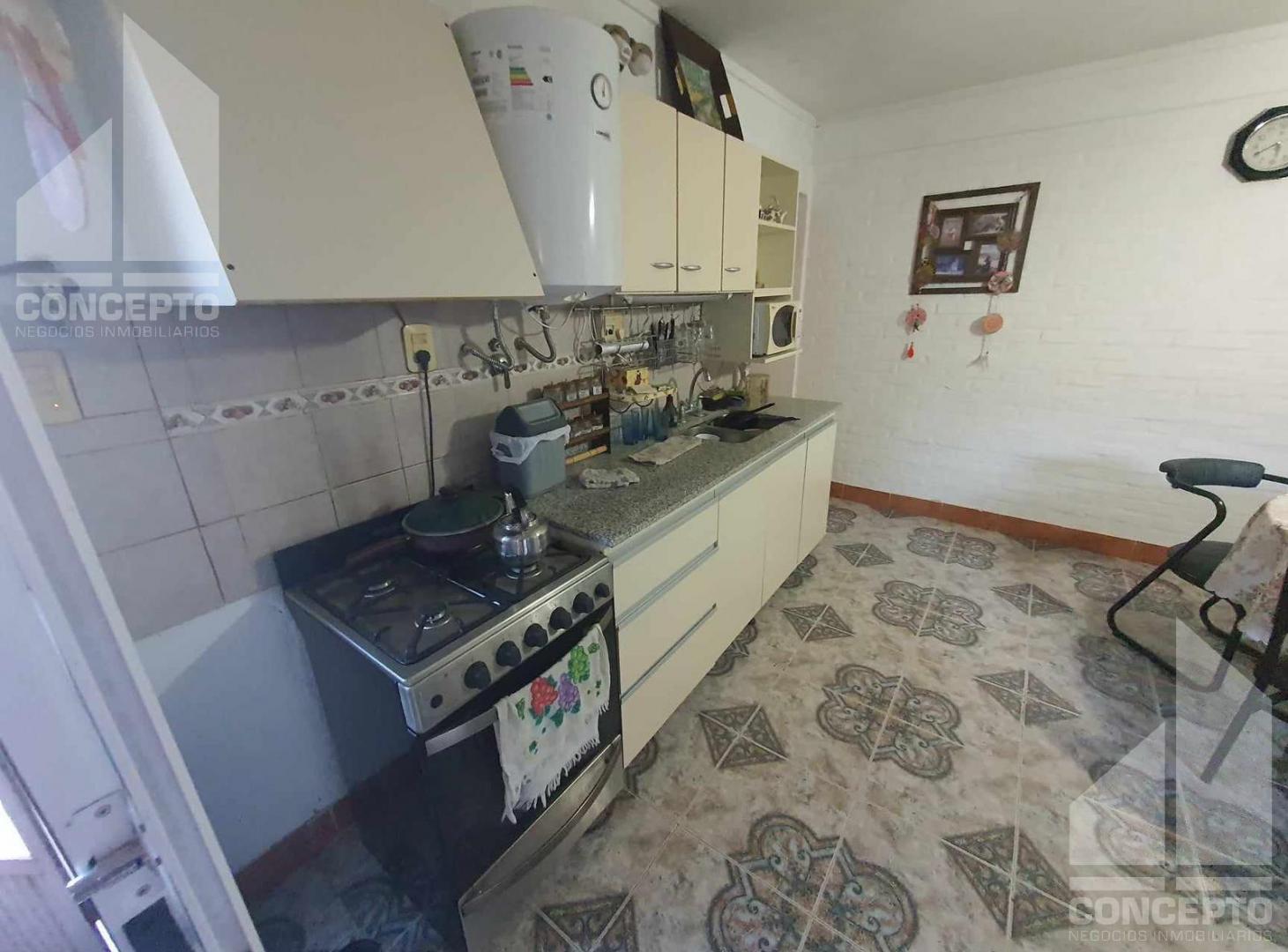 Foto de Casa 2 dormitorios con cochera amoblada, imagen 2