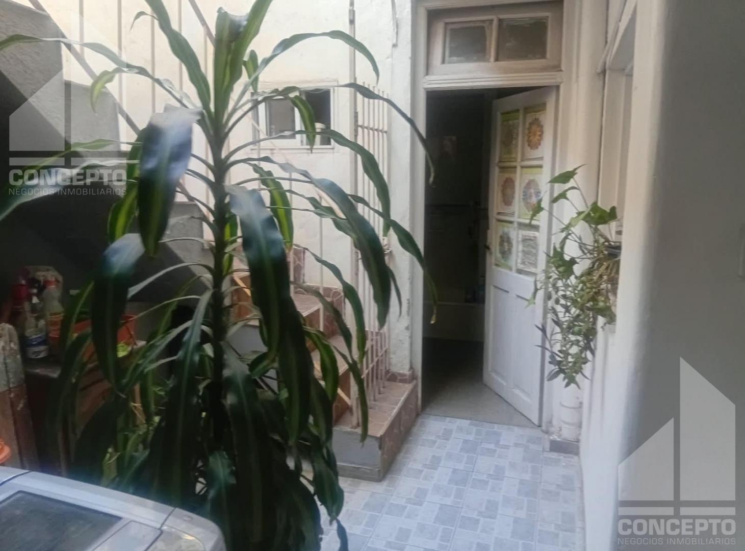Foto de Venta Casa 2 Dormitorios con Cochera en PH Zona Centrosur, imagen 1