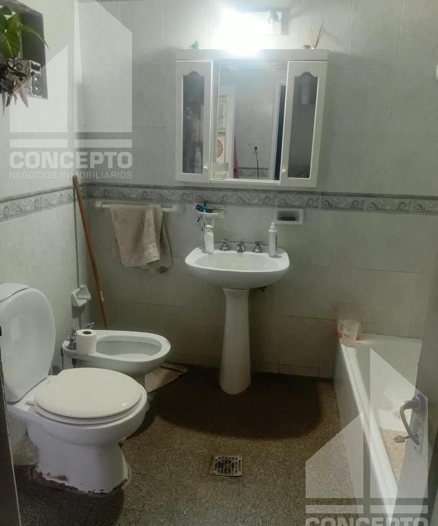 Foto de Venta Casa 2 Dormitorios con Cochera en PH Zona Centrosur, imagen 2