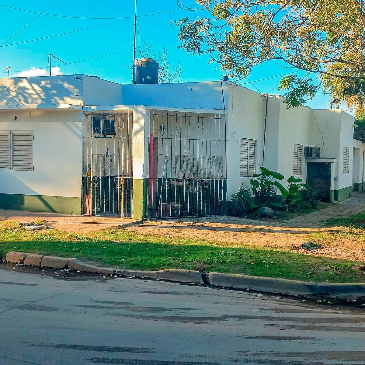 Moreno - Venta - Casa 3 Ambientes a Refaccionar 4