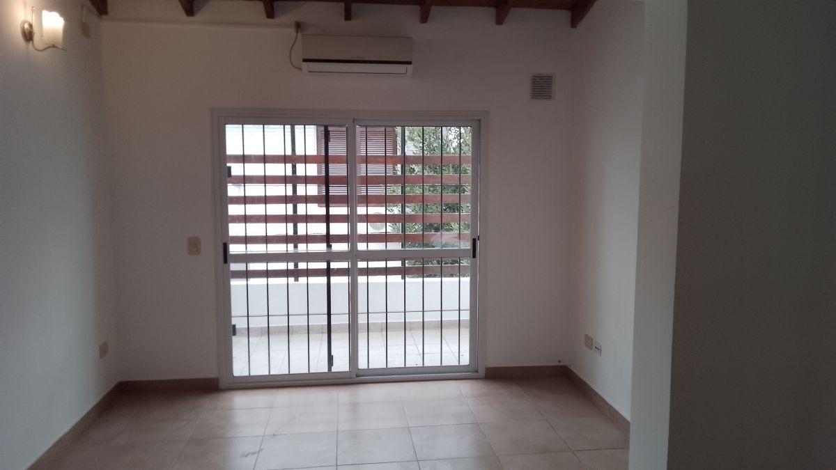 Foto de Amplio e impecable Departamento 2 ambientes sin expensas, imagen 3