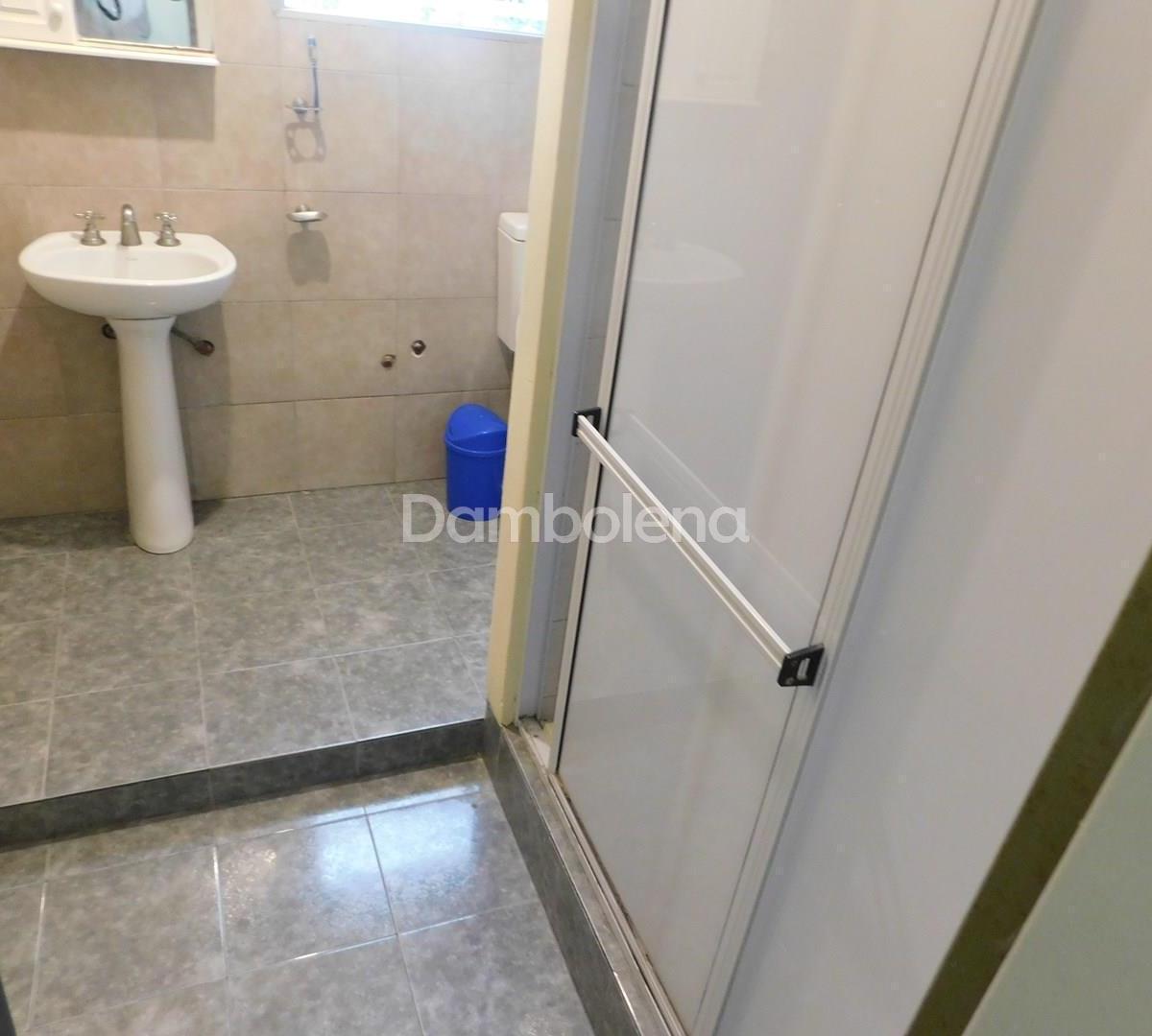 Edificio en Block en Venta en Moreno, G. B. a. Zona Oeste, Argentina 2