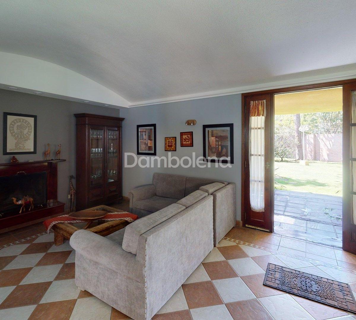 Casa Quinta en Venta o Permuta Ubicado en La Reja, Moreno 5