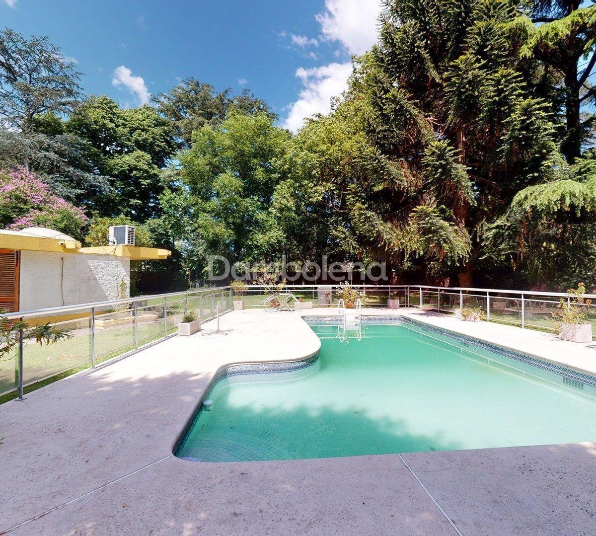 Casa Quinta en Venta o Permuta Ubicado en La Reja, Moreno 3