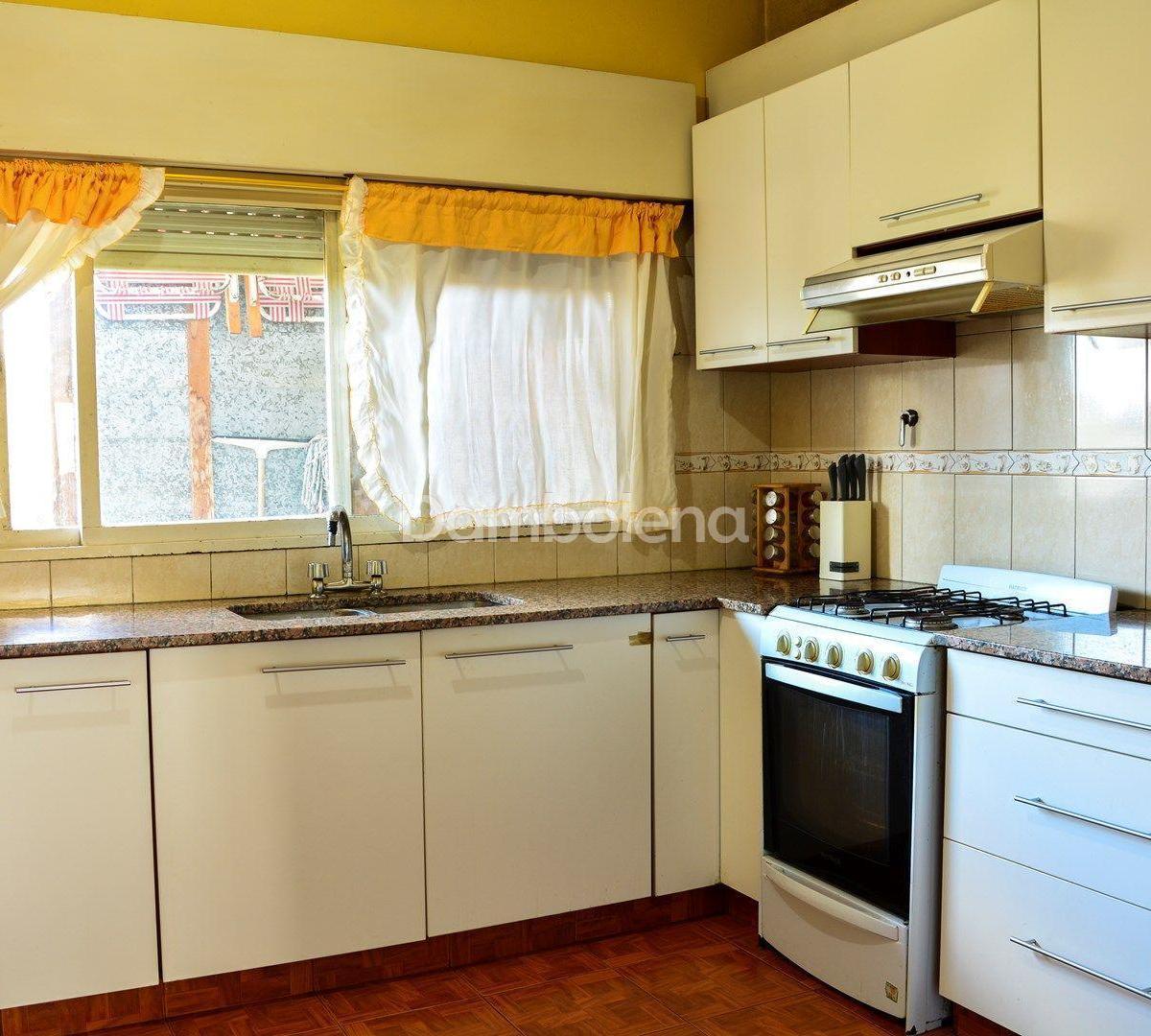 Casa en Venta o Permuta Ubicado en Moreno, G. B. a. Zona Oeste 3