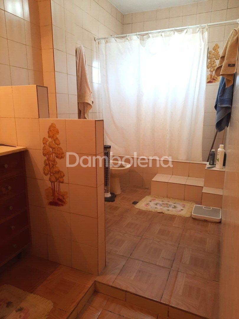 Foto de Casa en Venta o permuta ubicado en Villa Adelina, San Isidro, G.B.A, imagen 5