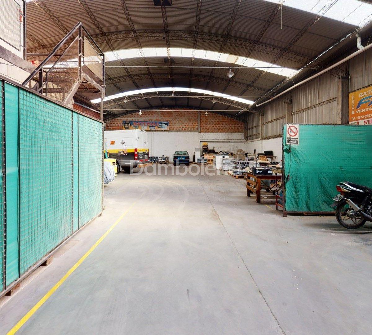 Depósito Galpón en Venta o Permuta Ubicado en Ituzaingó, G. B. a. Zona Oeste 3
