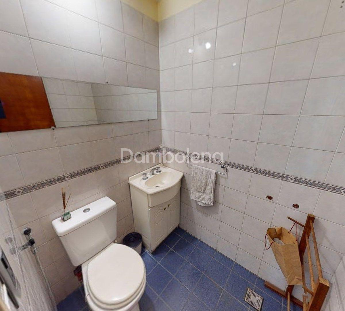 Depósito Galpón en Venta o Permuta Ubicado en Ituzaingó, G. B. a. Zona Oeste 5