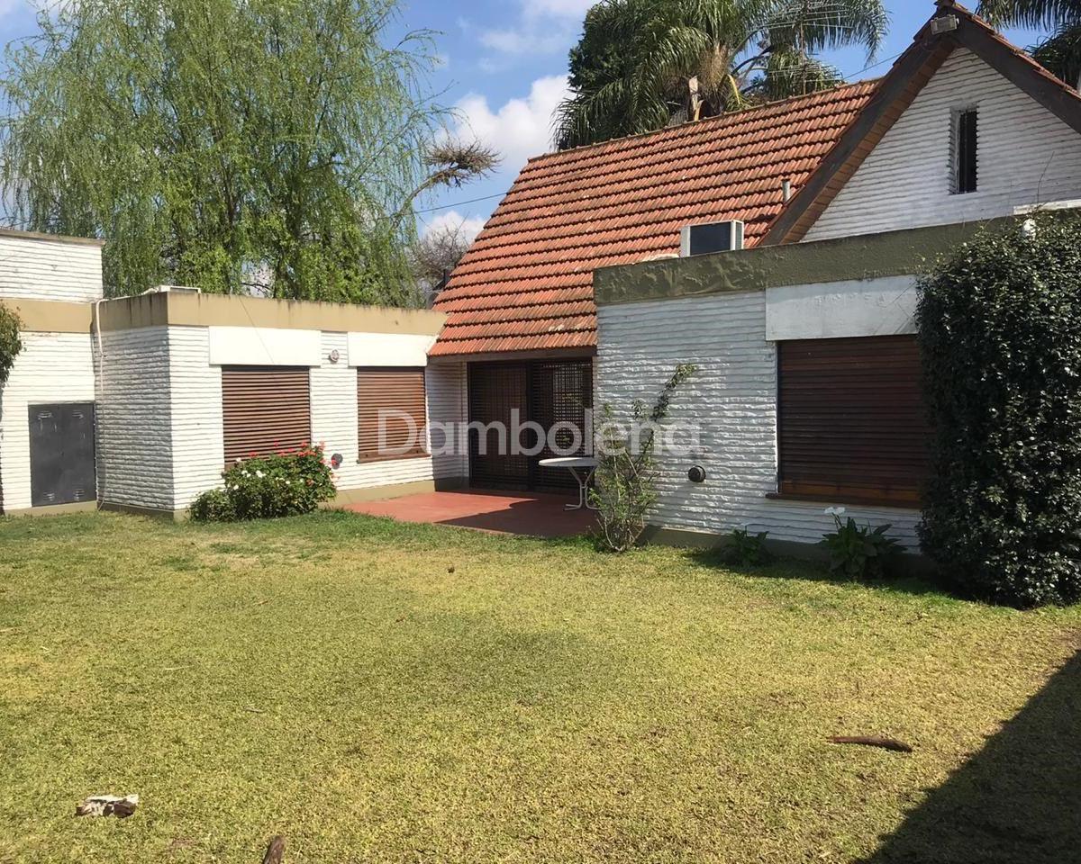 Casa Chalet en Venta o Permuta Ubicado en Moreno, G. B. a. Zona Oeste 4