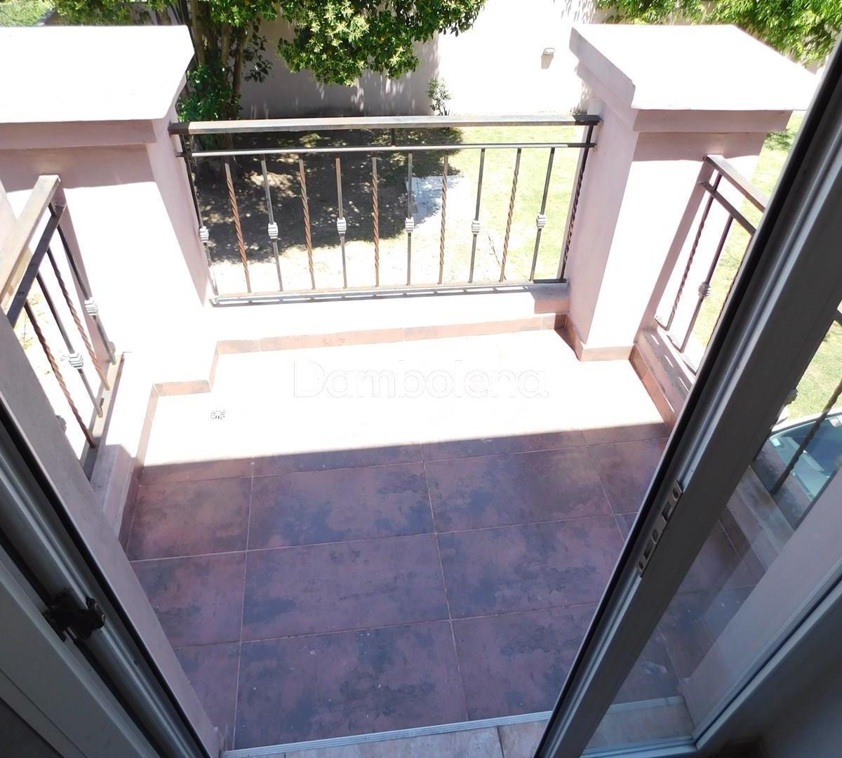 Casa  en Venta en Francisco Álvarez, Moreno, G.B.A. Zona Oeste
